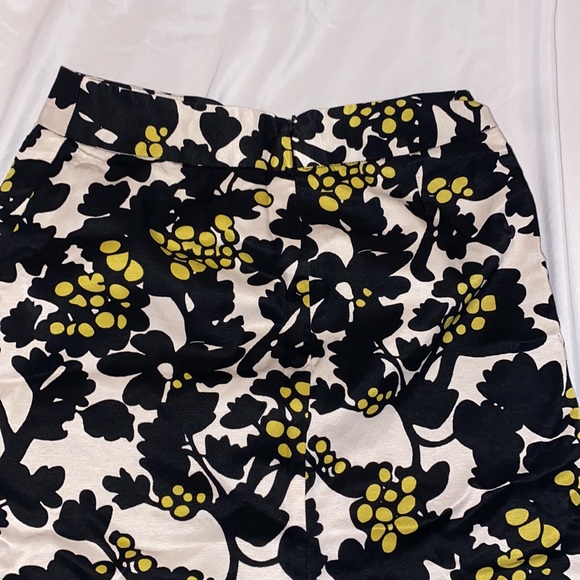 Floral Skirt, size 2 - Picture 3 of 4